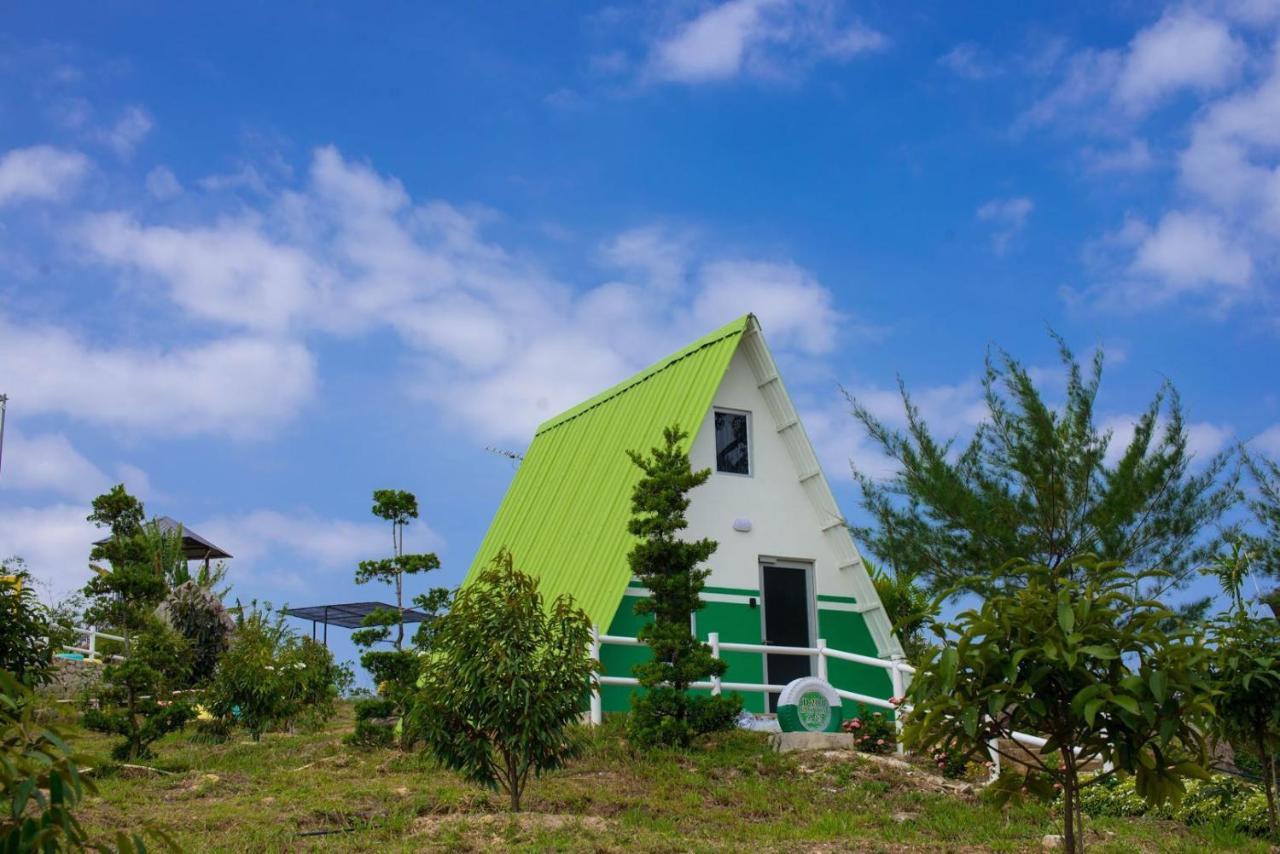 Durian Ecolodge Tampin Exterior photo